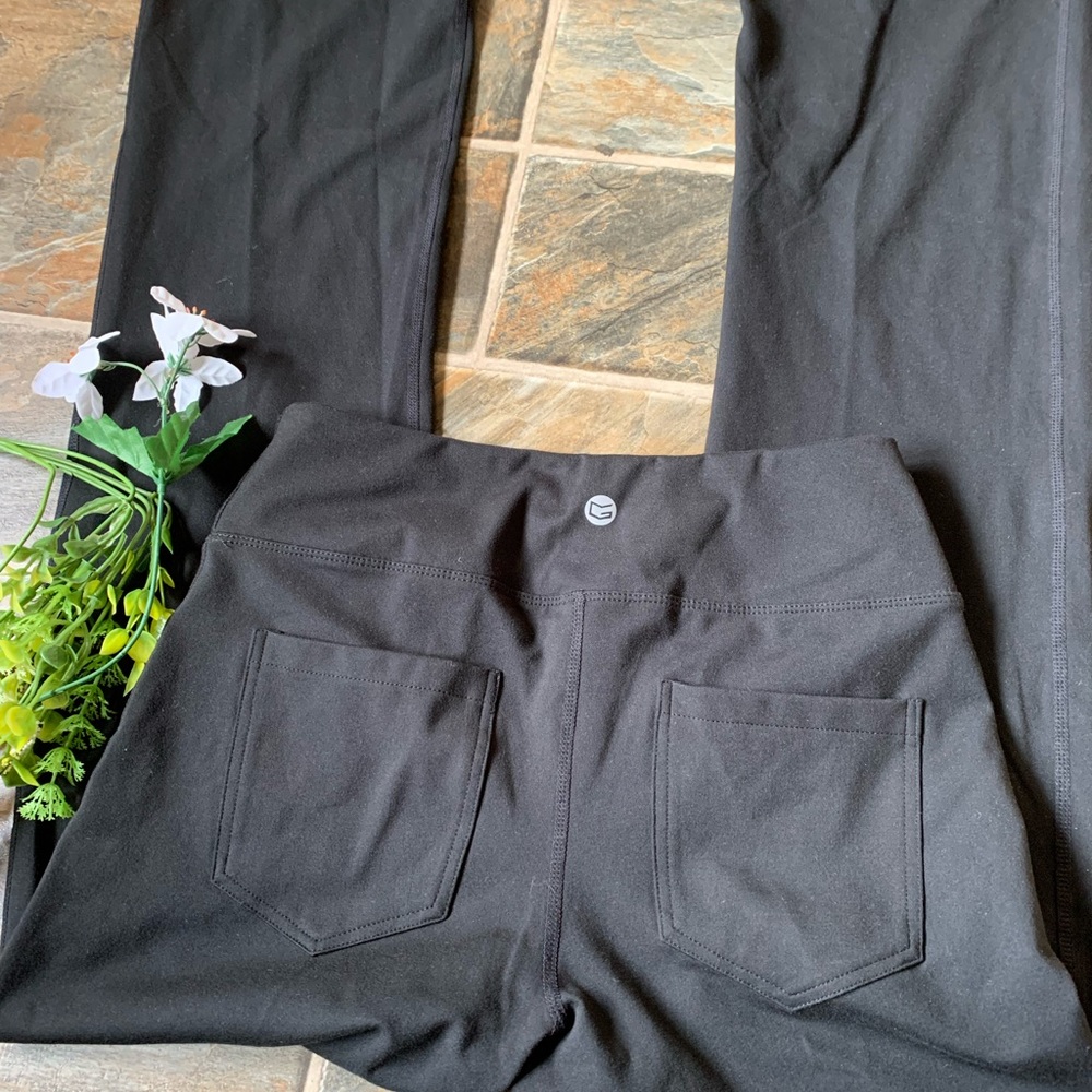 NWOT Gradual yoga pants